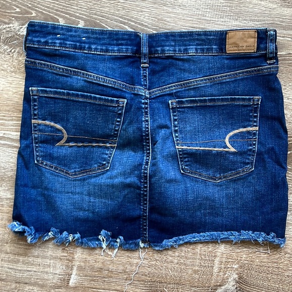 American Eagle high rise mini jean skirt 12 - Picture 4 of 4